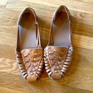 Womens Nisolo huraches almond